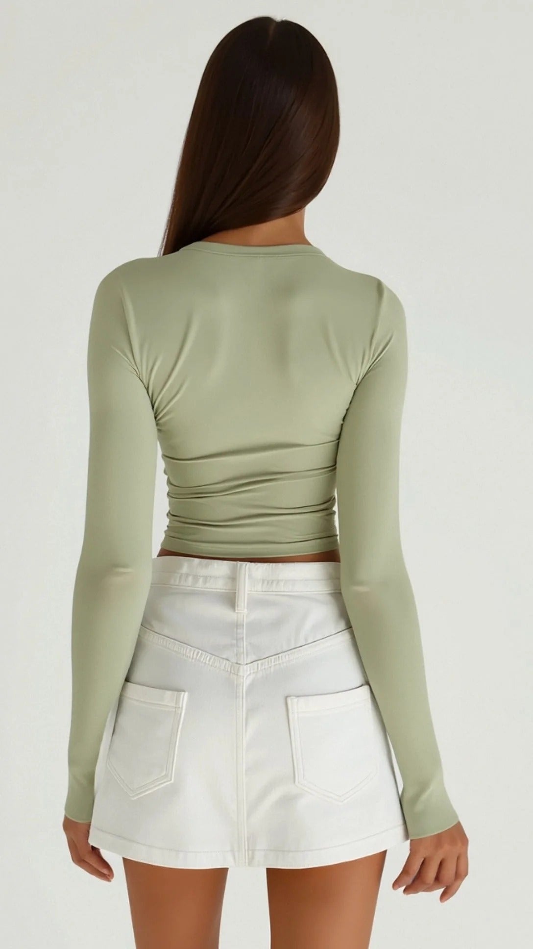 Women’s Long Sleeve Fitted Crop Top - Sleek Everyday Essential