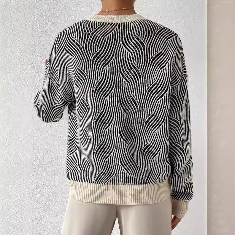 Women’s Modern Wave Pattern Sweater - Chic Long Sleeve Pullover