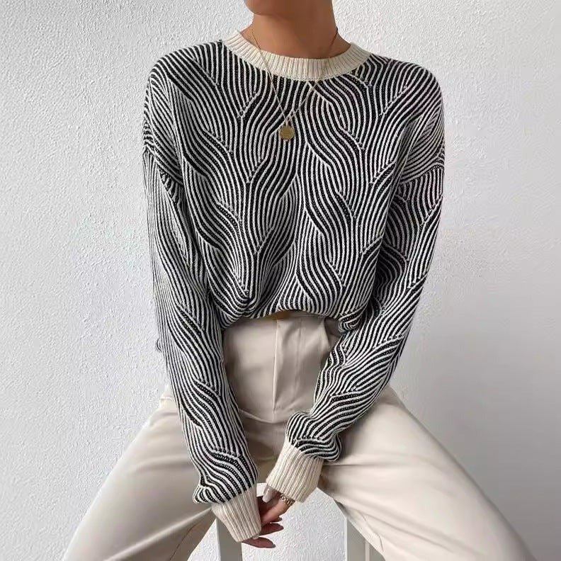Women’s Modern Wave Pattern Sweater - Chic Long Sleeve Pullover